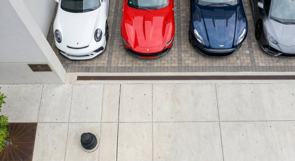The two-pillar business: retail license and auction access